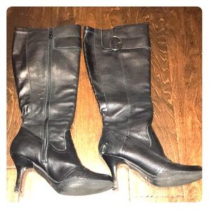 Wide calf black boots size 7